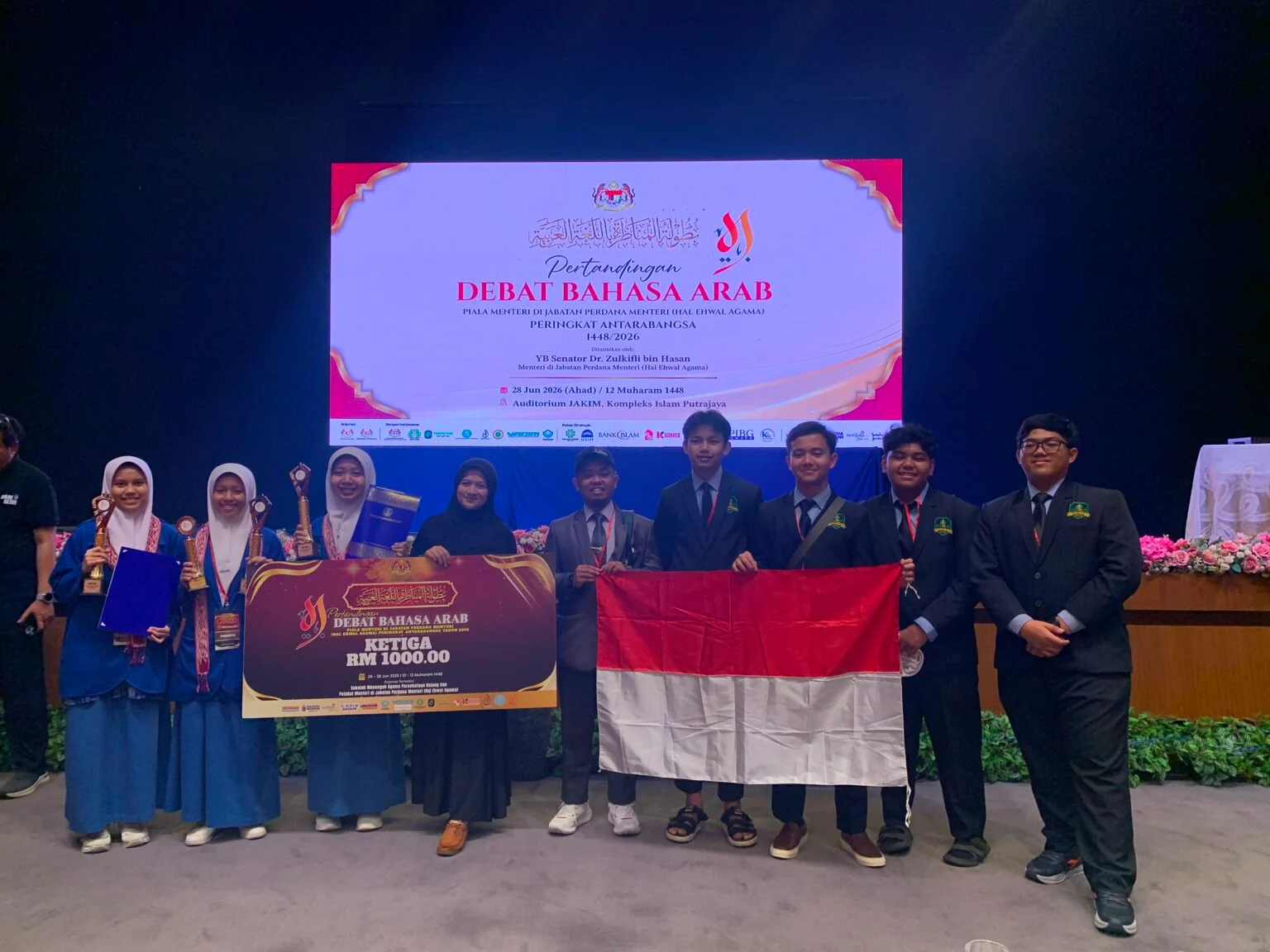 Muhammadiyah Mu’allimaat Students Won an International Arabic Debate Competition